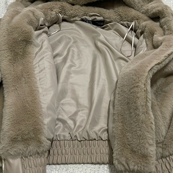 EUC- Zara- S - Picture 7 of 9